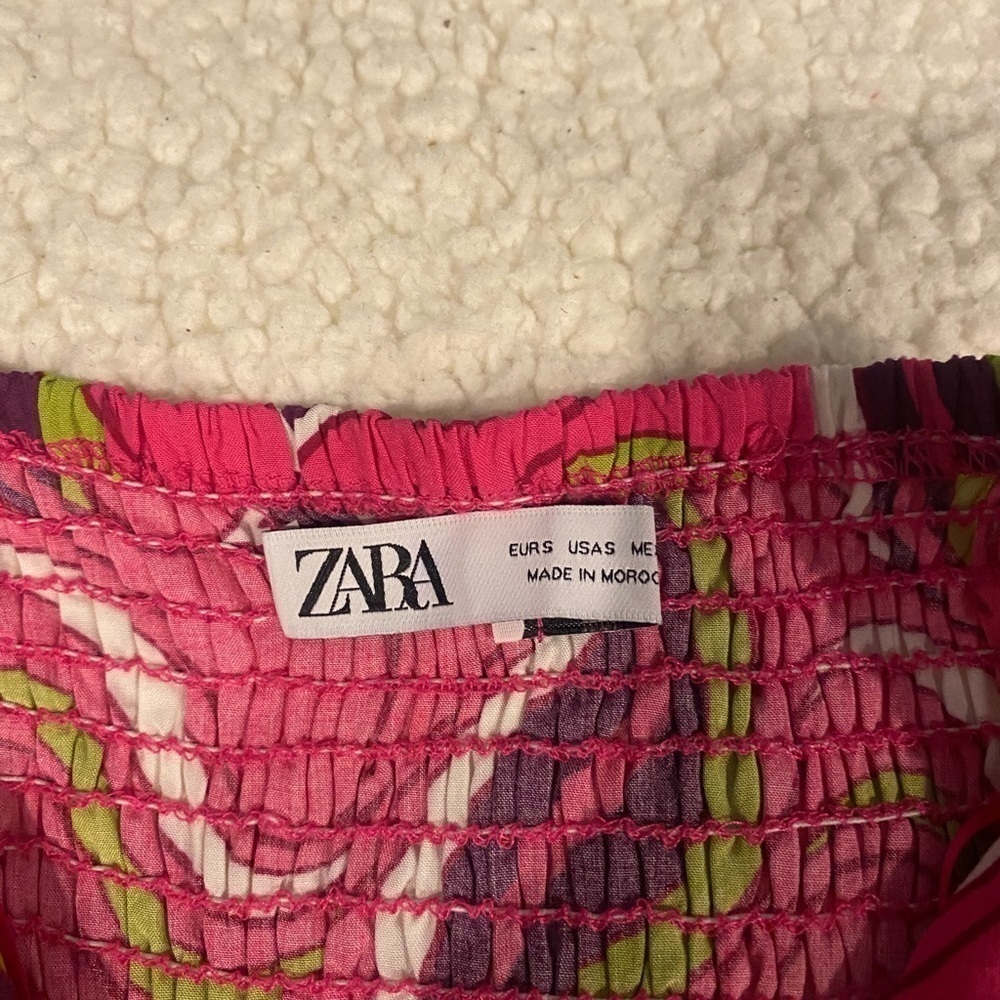 Zara dress - Picture 4 of 4